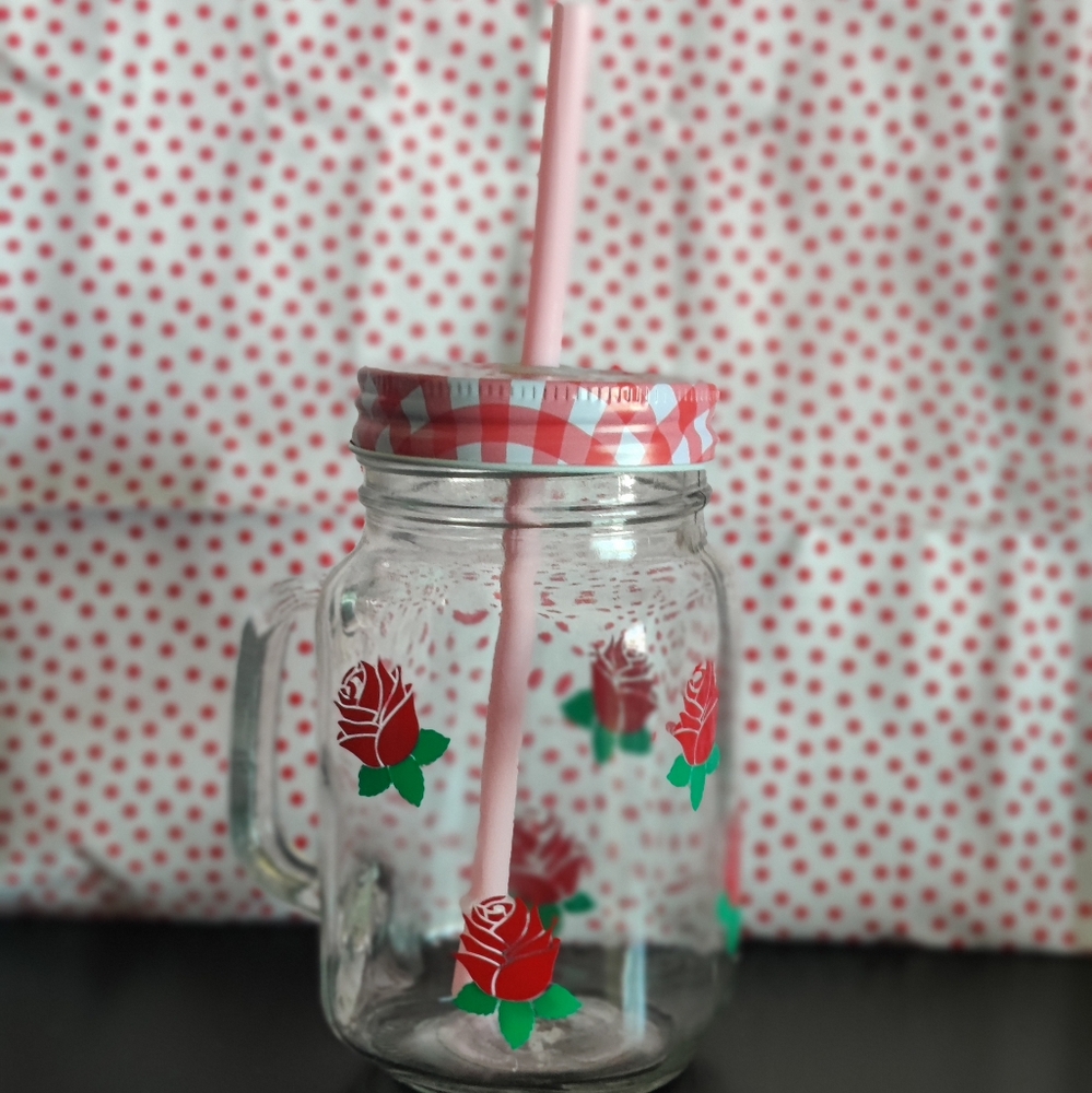 Drinking glass cup